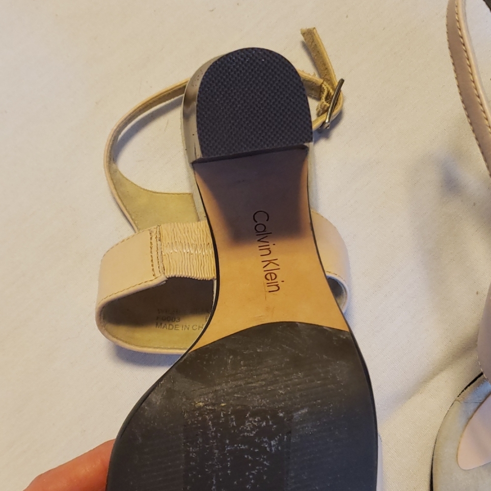 Heels - Picture 2 of 5